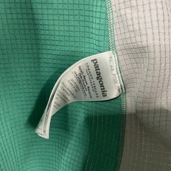 Patagonia Midweight Capilene Baselayer top M Shirt Outdoors Green Grey Waffle - Picture 6 of 7